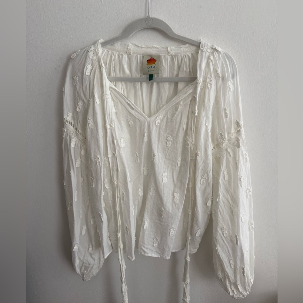 FARM Rio White Embroidered Pineapple Blouse